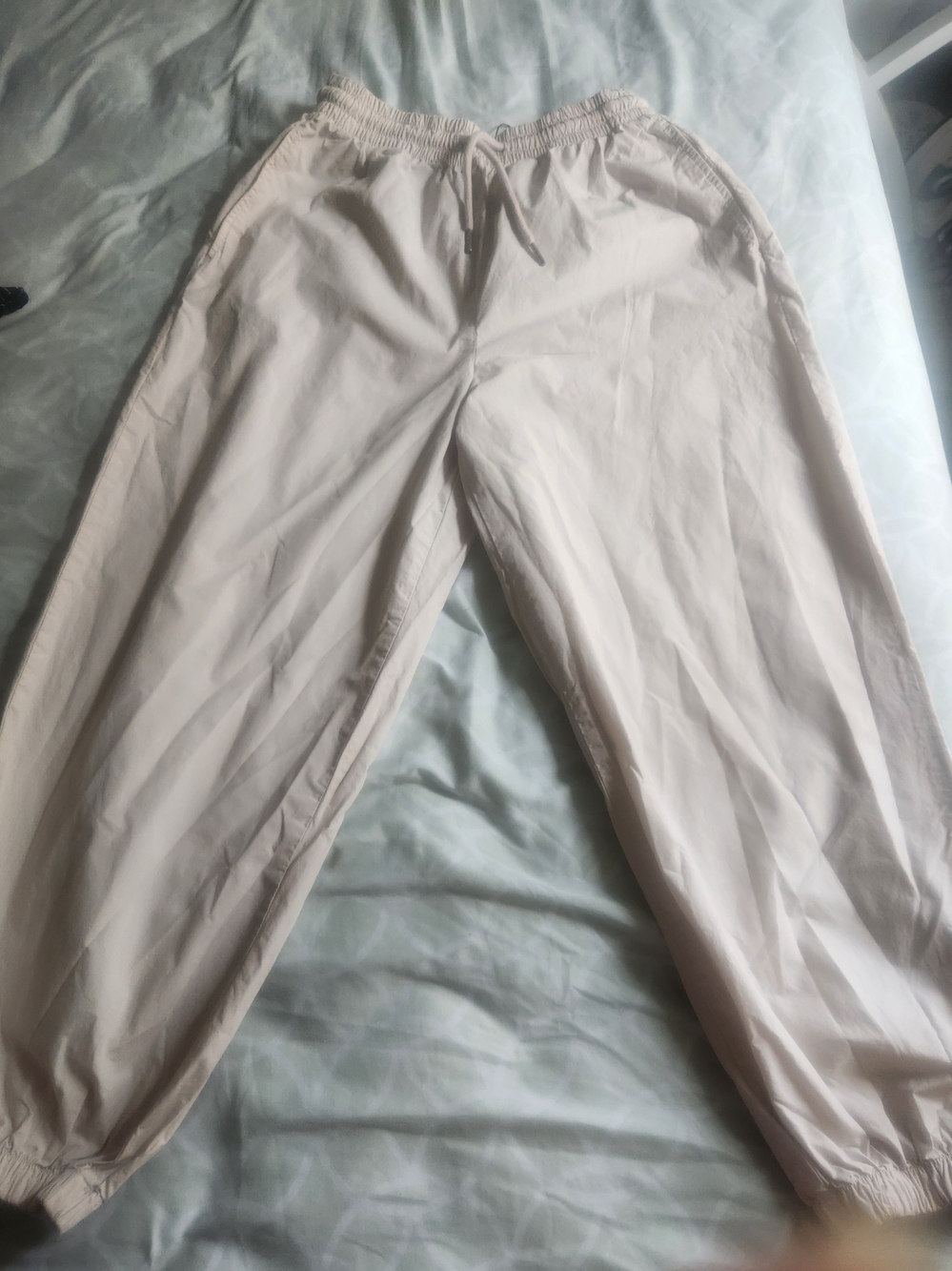 Garage Women's Light Cream Elastic Waist Jogger Pants